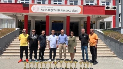 Şeyh İsa Lisesi’nden Sporda 16 Kupa, 10 Branşta Başarı
