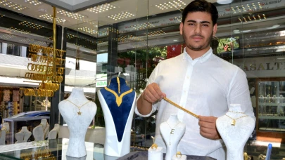 17 Yaşındaki Girişimci Kuyumcu Dükkanı Açtı
