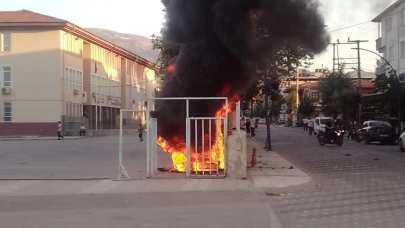 Yunusemre’de İlkokul Bahçesindeki PVC Kulübe Yandı