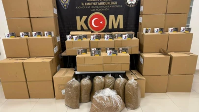 Manisa ve Turgutlu'da Kaçakçılık Operasyonu: Yüklü Miktarda Kaçak Ürün Ele Geçirildi