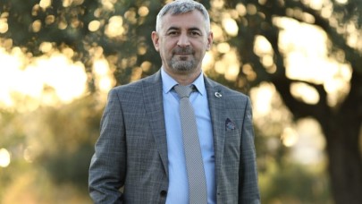 İlkay Şimşek: “Ülke siyaseti tam anlamıyla kısırdöngü içinde”