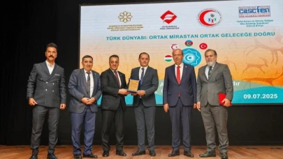 Başkan Hoşgül, KKTC'deki "Ortak Mirastan Ortak Geleceğe" Konferansına Katıldı