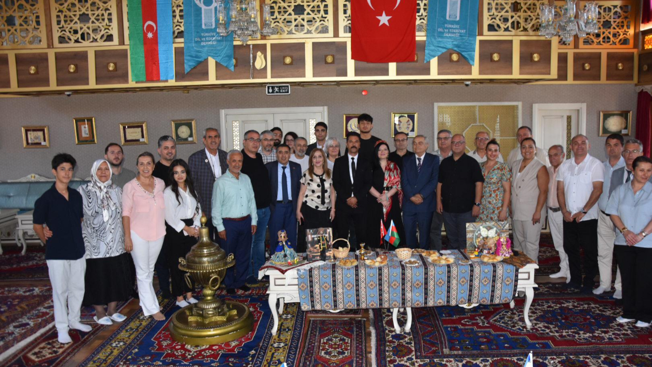Türk Dünyası'nın Geleceği Manisa'da Konuşuldu: Ortak Mirastan Ortak Geleceğe Vurgu