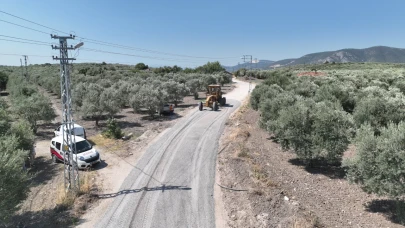Akhisar Belediyesi'nden Dereköy-Sakarkaya Yoluna Konforlu Dokunuş