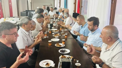 Sultan Camii’nde Şehitler İçin Sabah Duası: 15 Temmuz Şehitleri Dualarla Anıldı