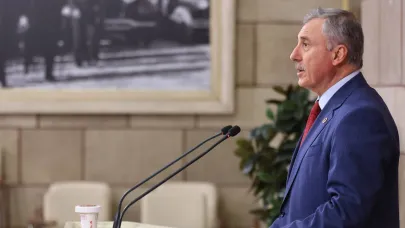 Selçuk Özdağ: “İstanbul’un İlçeleri Betonla Nefessiz Bırakıldı”
