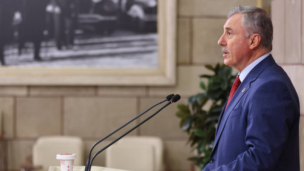 Selçuk Özdağ: “İstanbul’un İlçeleri Betonla Nefessiz Bırakıldı”