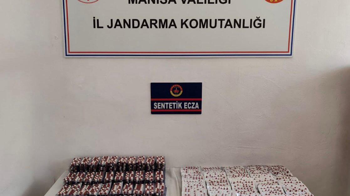 Manisa'da Uyuşturucu Operasyonu: 5 Şüpheli Tutuklandı, 4.500’den Fazla Sentetik Hap Ele Geçirildi