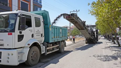 Akhisar’da Yol Konforu Artıyor: Büyükşehir ile El Ele, Güçlü İş Birliği