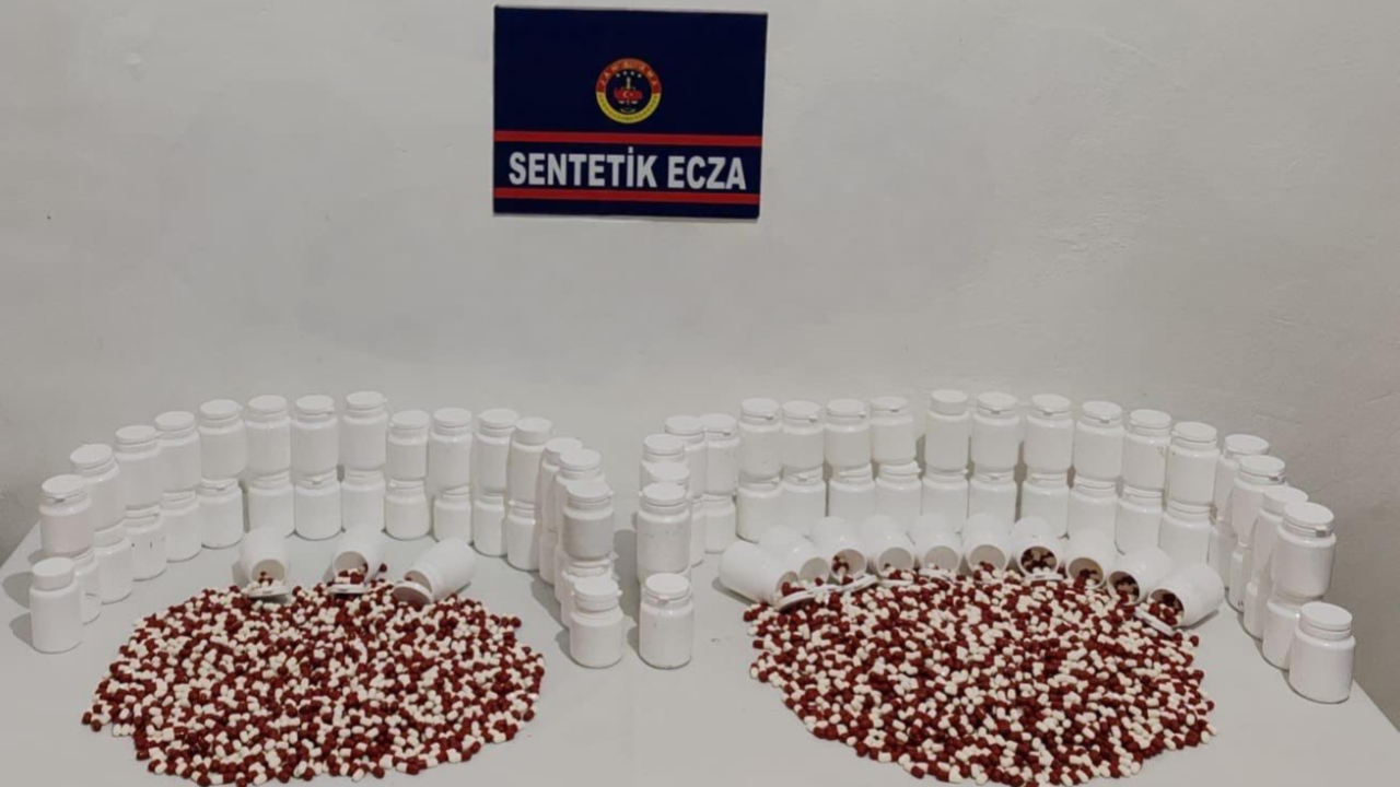 Manisa’da Uyuşturucu Operasyonu: 5.235 Sentetik Hap Ele Geçirildi