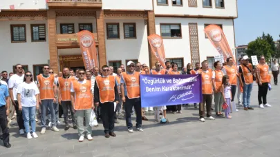 Yunusemre Belediyesi’nde Memurlar İş Bıraktı