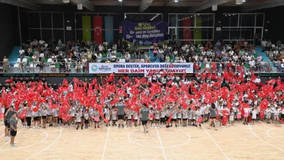 Büyükşehir’in Yaz Spor Okullarında 4 Bin 500 Sporcuya Sertifika