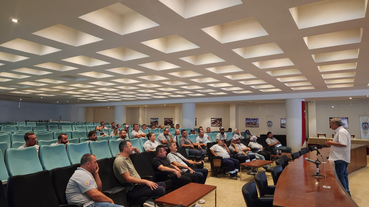 Efes Selçuk Belediyesi’nden Personeline İş Sağlığı ve Güvenliği Eğitimi