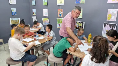 Ayvalık’ta Karikatür Atölyesi Çocuklardan Yoğun İlgi Gördü