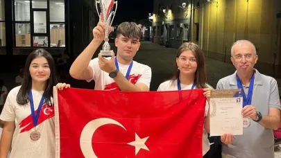 Alaşehirli Sporcular Dünya İkincisi Oldu