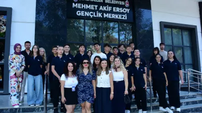 Sınav Koleji Öğrencileri Şehzadeler Gençlik Evi’ni Ziyaret Etti