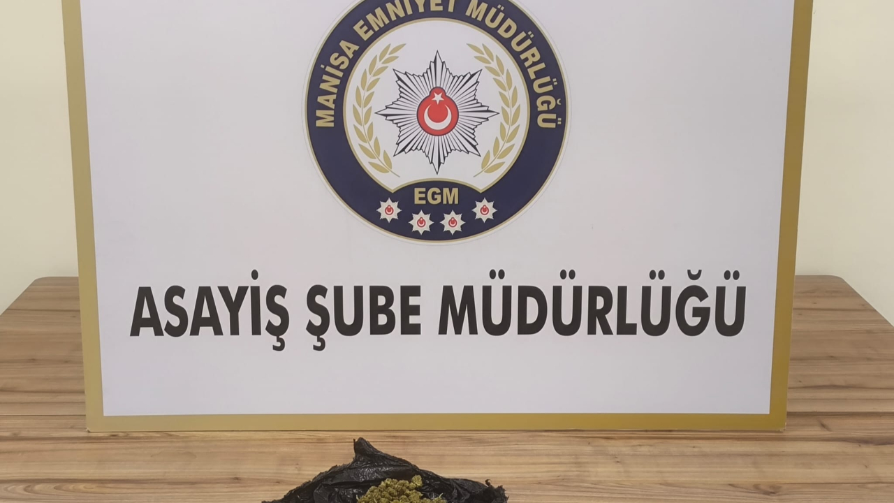 Kırkağaç’ta Jandarmadan Uyuşturucu ve Silah Operasyonu