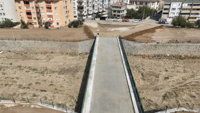 Edremit’te Yol Çalışmaları Hızla Devam Ediyor