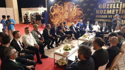 Akhisar Kuaförler Odası Antalya Fuarı’nda