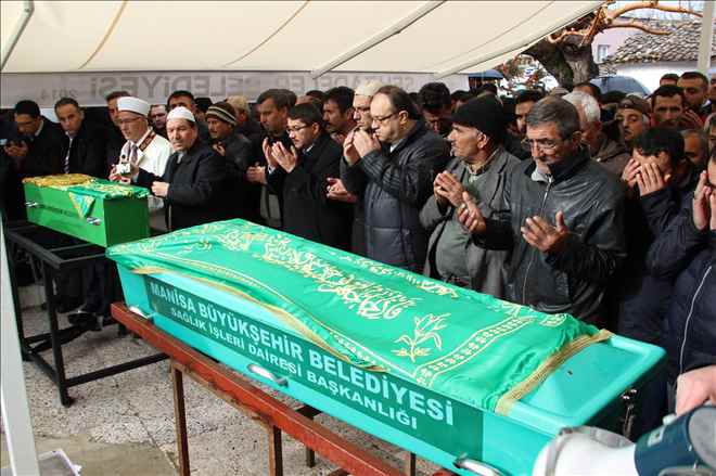 BABA-KIZ SON YOLCULUĞUNA BİRLİKTE UĞURLANDI