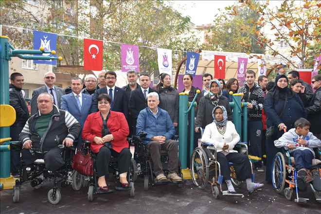 Başkan Çelik Engelliler Günü´nü Kutladı