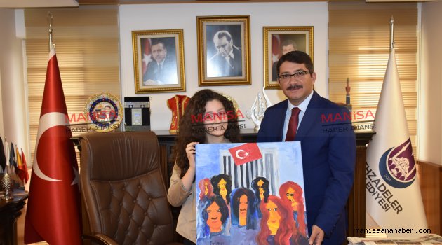 Başkan Çelik koltuğunu minik Pırıl’a devretti