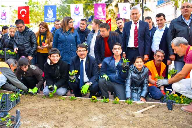 Başkan Çelik´ ten Manisa´ ya Engelli Yaşam Merkezi Müjdesi