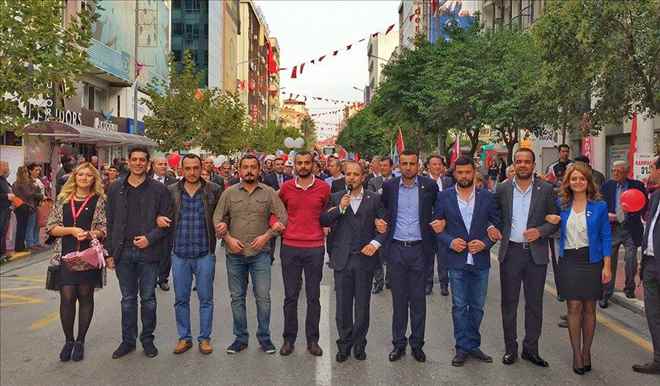 Bozyaka Adaylığını Açıklıyor