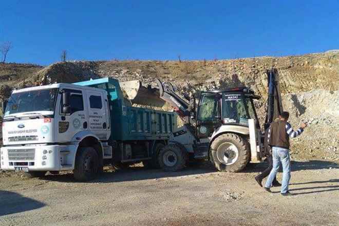 Büyükşehir Yol Çalışmalarına Devam Ediyor