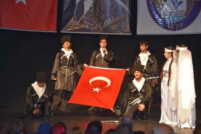 Engelli Öğrenciler Ayakta Alkışlandı