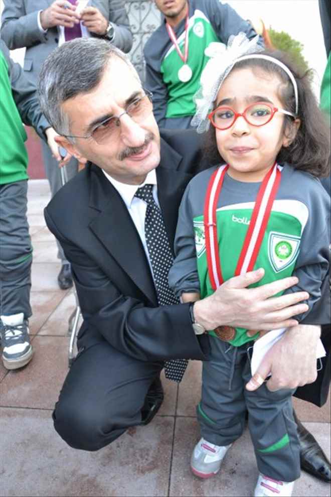 Erdoğan Bektaş´ın 3 Aralık Dünya Engelliler Günü Kutlama Mesajı
