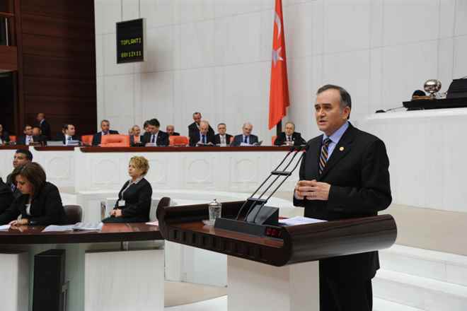 Erkan Akçay´dan Türk Milletini Ermeni Soykırımı İle Suçlayanlara Tokat Gibi Cevap
