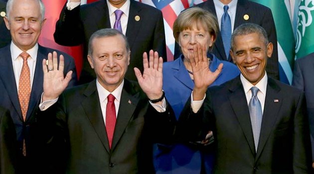 Guardian yazarı Paris katliamından Erdoğan’ı sorumlu tuttu