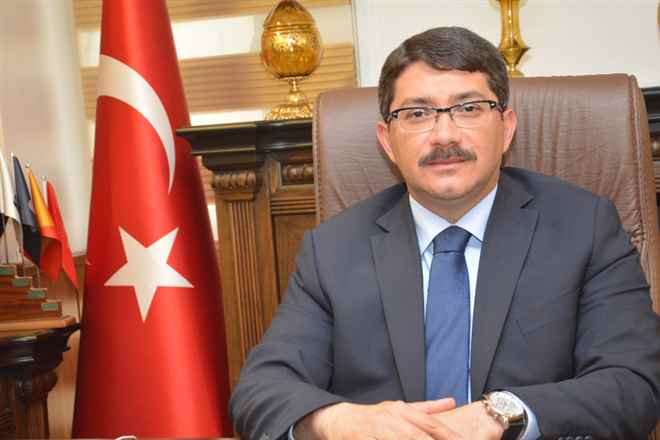 Kadınlarımızın hizmetindeyiz