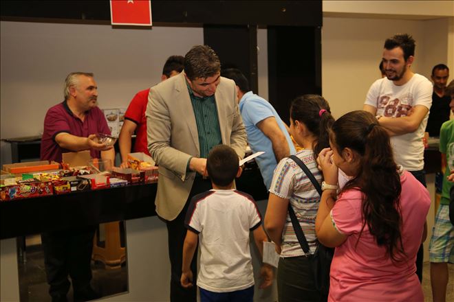 Kulalı Minikler, Karne Hediyelerini Başkan Amcalarından Aldı