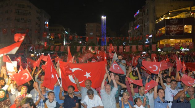 Manisa Demokrasiye Sahip Çıkıyor