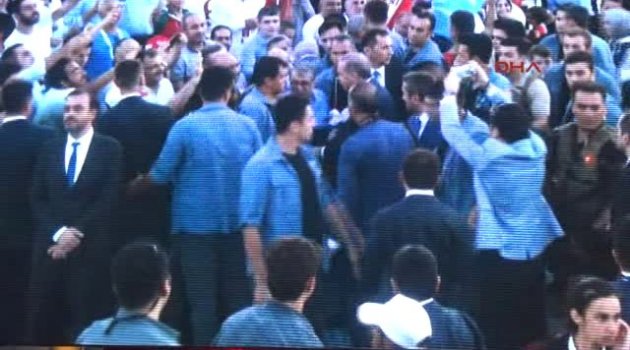 Manisa'da Demokrasi Şöleni