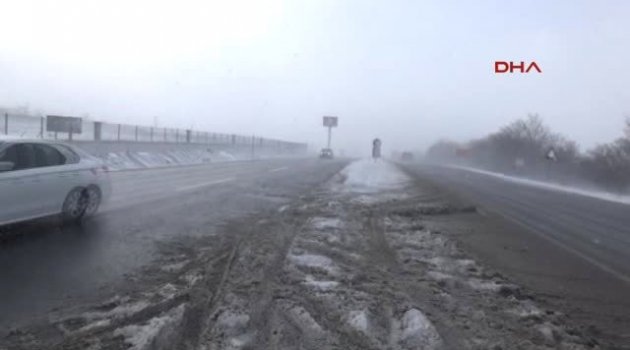 Manisa'da Kar Yağışı Etkili Oldu