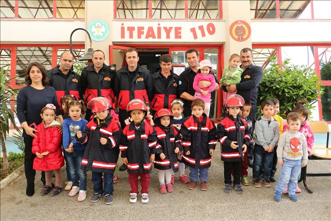 Minik İtfaiyeciler İş Başında