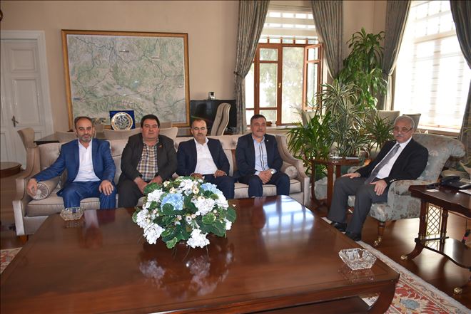 ÖNSİAD MANİSA ŞUBESİ VALİ GÜVENÇER´İ ZİYARET ETTİ