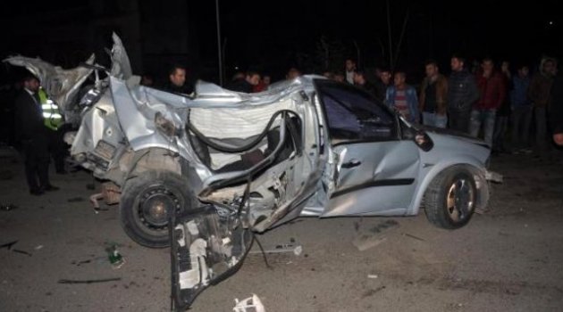 Otomobil Takla Attı: 1 Ölü, 1 Yaralı