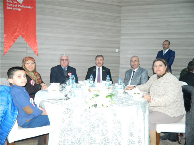 Özdağ; “Şehit yakınları Türkiye Cumhuriyeti Devleti´nin bayrakları ve şerefleridir”