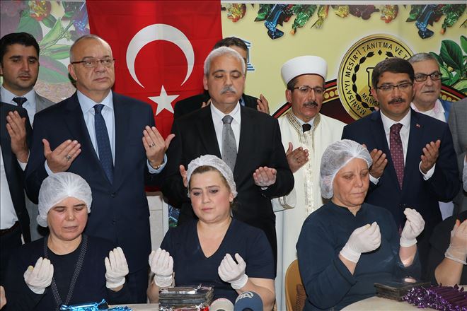 Şifalı Mesirler Dualarla Paketlendi