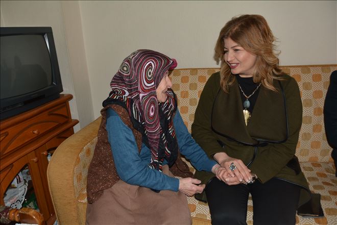 ŞULE UYGUR EVDE BAKIM HİZMETLERİNİ YERİNDE İNCELEDİ
