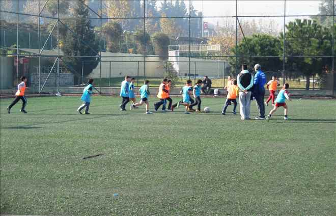 Yunusemre´li Çocuklar Futbol Şöleni Yaşadı