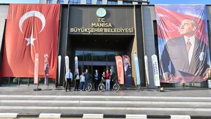 ‘Adımla Manisa’ Projesinde En Çok Adım Atanlara Elektrikli Bisiklet Ödülü