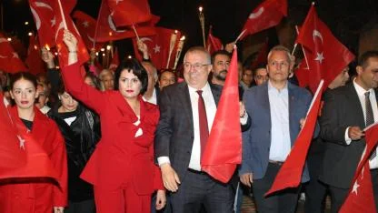Edremit’te 102. Yıl Cumhuriyet Coşkusu