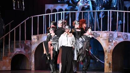 Manisa’da sezon Shakespeare ile başladı