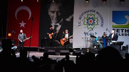 Ölüdeniz Hava Oyunları’nda Ayna Rüzgârı Esti