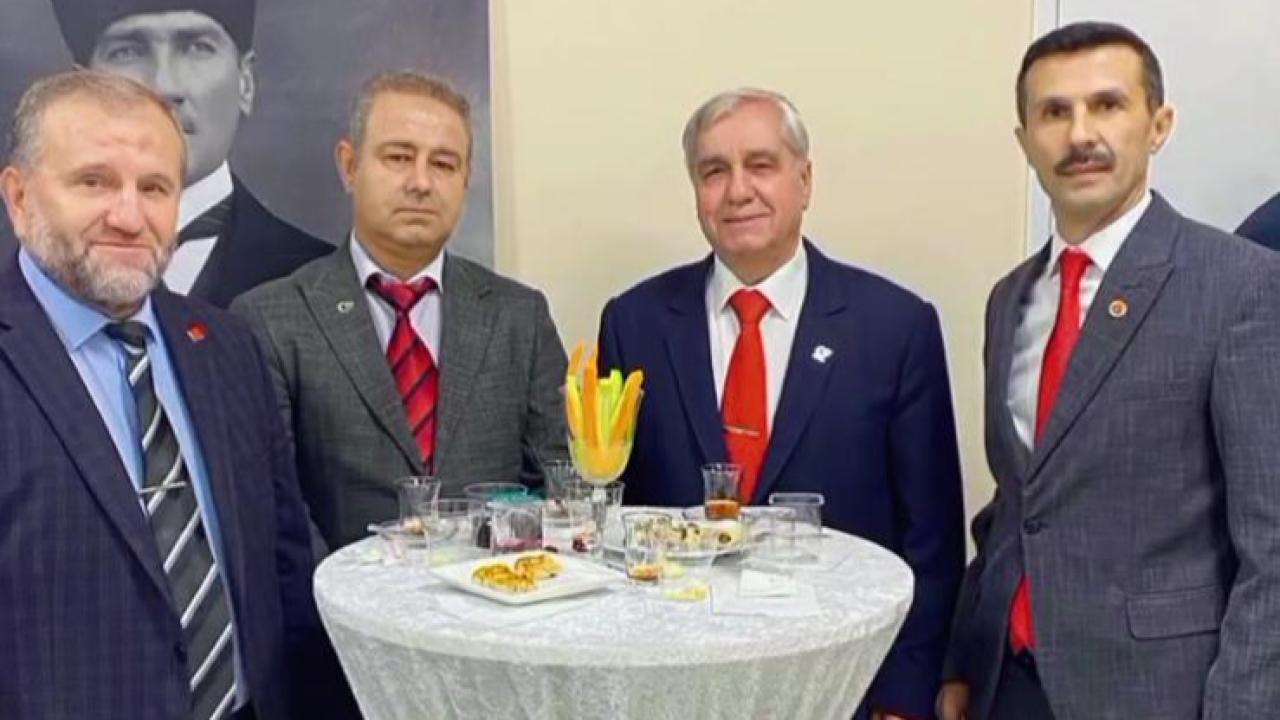 Saadet Partisi Akhisar Teşkilatı Cumhuriyet Coşkusuna Ortak Oldu